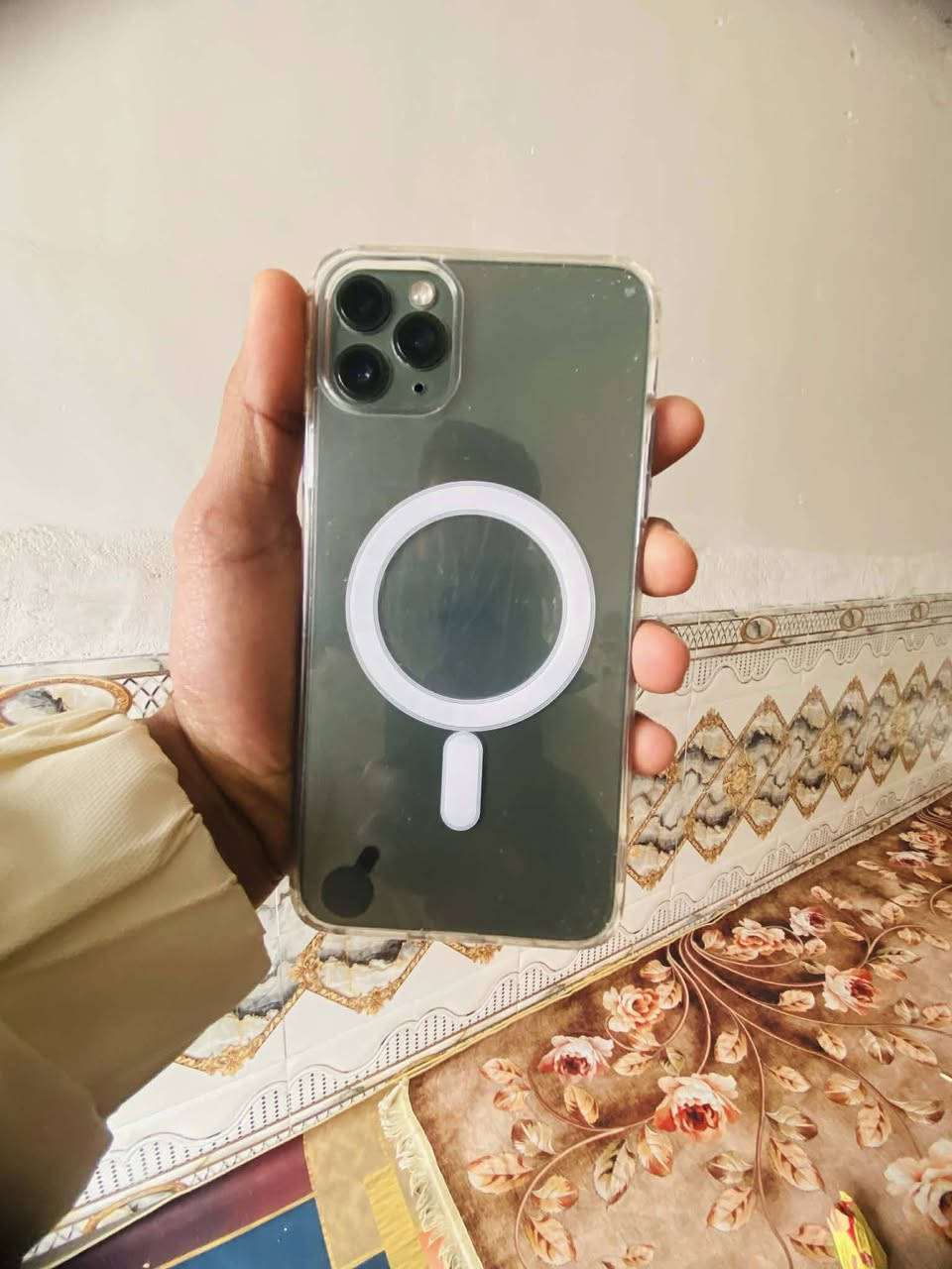 11 برو ماكس مبدل شاشه بطاريه 100 ذاكره 256 للجهاز مرتب  للسعر 160 بدون عمل 
ملاحضه بي فقط لفلاش ميشتغل ما عرف شنو لسبب ***********
