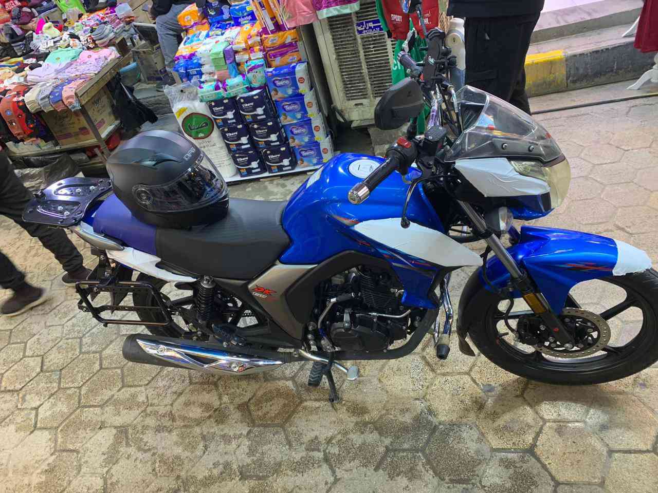 السلام عليكم هاوجي Dk محرك 150cc موديل 2021 مسجل سنوية تحويل ثاني يوم مكاني الرمادي التواصل *********** باقي الصور بالتعليقات
