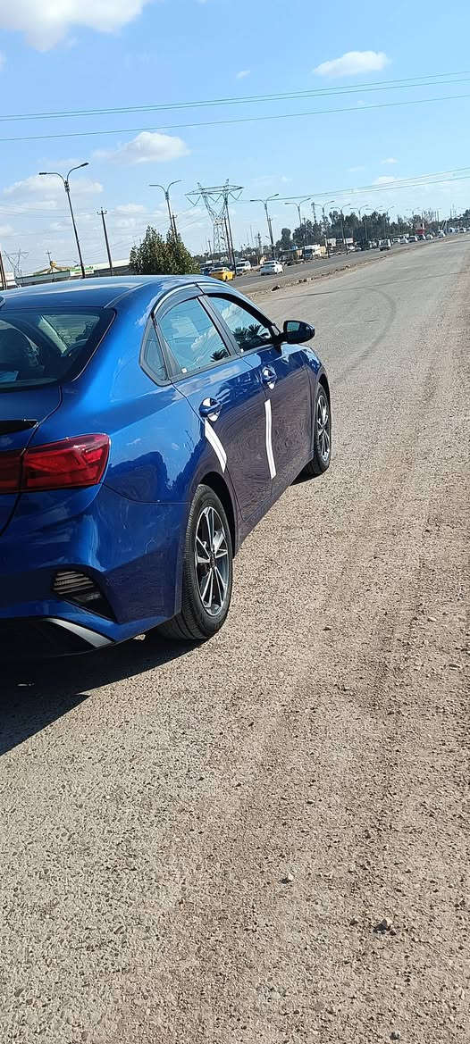 السلام عليكم فورتي موديل 22 وارد مريكي بدون حادث بس دعاميه ماميه ماشيه 85 صور الحادث موجوده بل منشور مكينه كير صدر مكفول نص موصفات السعر 148وبيه مجال قليل مكان السياره المحموديه *********** بي واتساب
