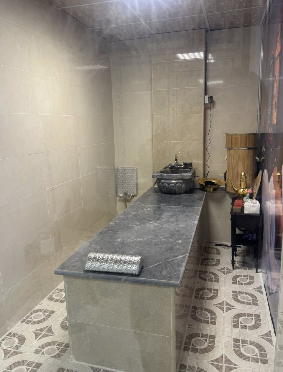 البياع شارع معتز مقابل قاعة اندلس ورقم هذا حجز ولوكيش دزوا رساله ع واتساب ***********
