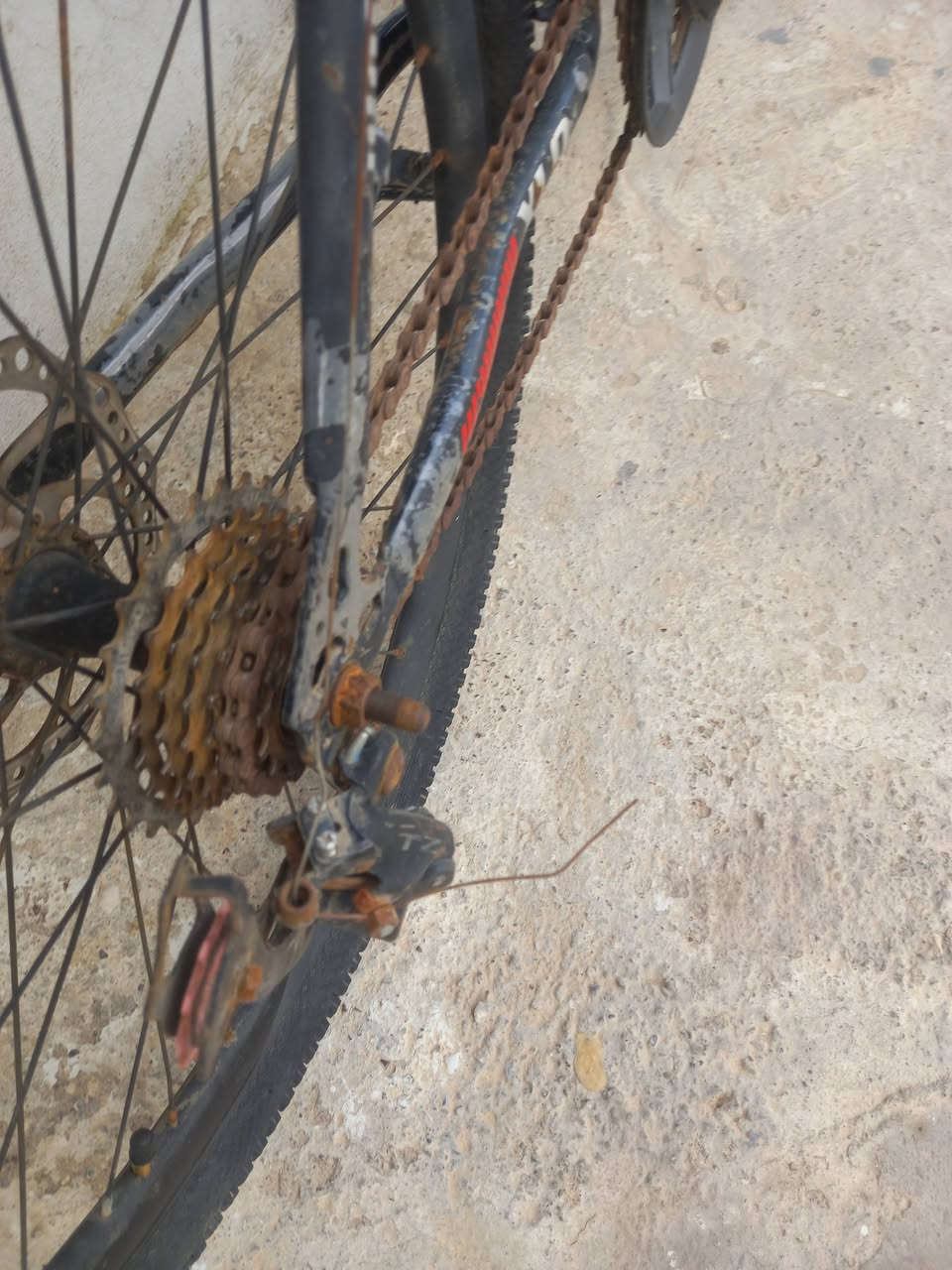 سلام عليكم عندي باسيكل جبلي حجم 26 ونمر7خلفي وامامي3 يرادله كشن وتصليح الكير والزنجيل والسعر 40وبي مجال قليل والاستفسار خاص العنوان موصل مجاور دجلة ستي مقابيل كلية النور طريق الشلالات


**إذا كنت صاحب هذا الإعلان وتريد حذفه لأي سبب، رجاءا أرسل رسالة إلى الدعم الفني**
