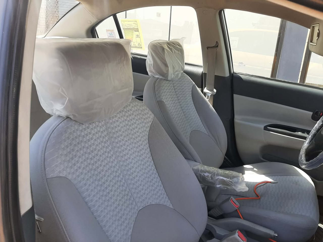 السعر ٧٢ اكسنت موديل 9 خليجي رقم بغداد بسمي تحويل مباشر مصفره هيه وغراماتمشروع وطني مداور جميع المحافضات  كير اتوماتيك جام كرهباي حجم المحرك 1600 تخم تاير سياره جاهز فقط جاملغ امامي كلش بصيط مكان السياره محافظت الدوانيه ***********
