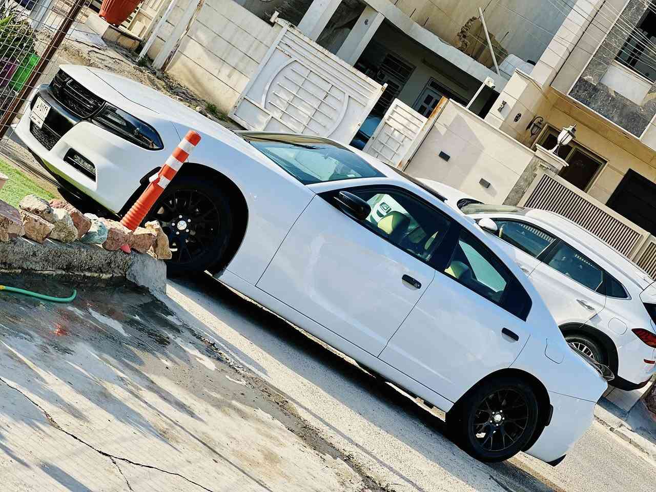 فقط بيع جارجر sxt 2019

فتحه (سلايد )
ماشيه (٣٥)حقيقي
٦سلندر 
تو ويل
شاشه كار بلي وتشغيل عن بعد وحساس خلفي 
داخل جلد لونين 
حادث بنيد ومبدل اصلي  نفس اللون يعني  السياره بدون صبغ 
كامله بدون نقص 

مكان بغداد العامريه 
***********
