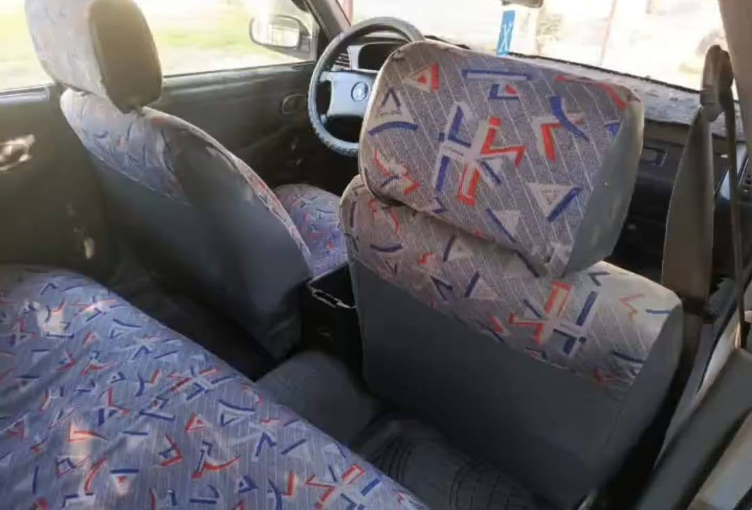 برنس فراشه 1996
رقم بغداد 
محرك 2000 مفتوح
كير اوتوماتيك 
صدر خلفي امامي تخمم تاير جديد غرفه بطاين كلش حلوه السعر 42 بيها مجال 
***********
