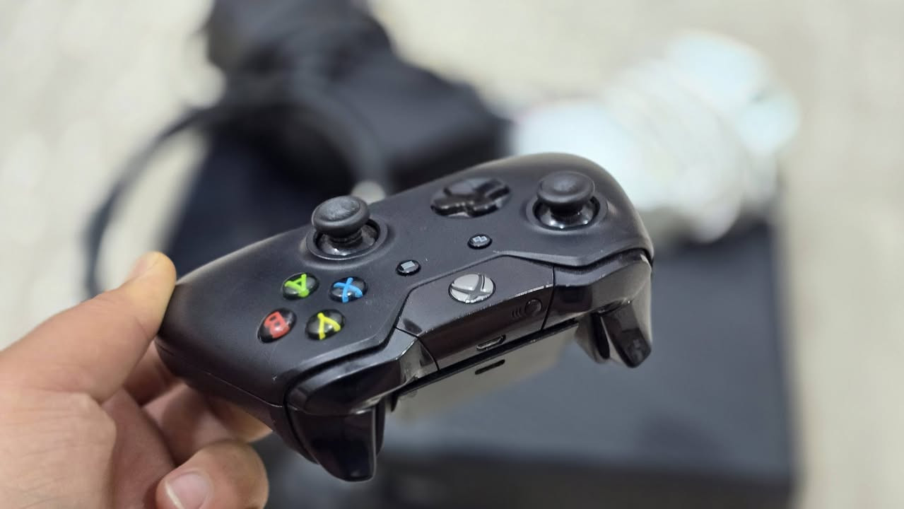 السلام عليكم متوفر اكس بوكس وان فات كامل ملحقاتة مع يدة گيم سير ضد الدرفت وحدها مشتريها ب 55 الف البلي يجي بدون حساب وشرط الفحص ذاكرة ماعرف شكد بس اقل ال500 اعتقد 390 او هيج شي سعرة 190 بي مجال كلش قليل متوفر توصيل كافة المحافظات ***********
البصرة قضاء المدينة
