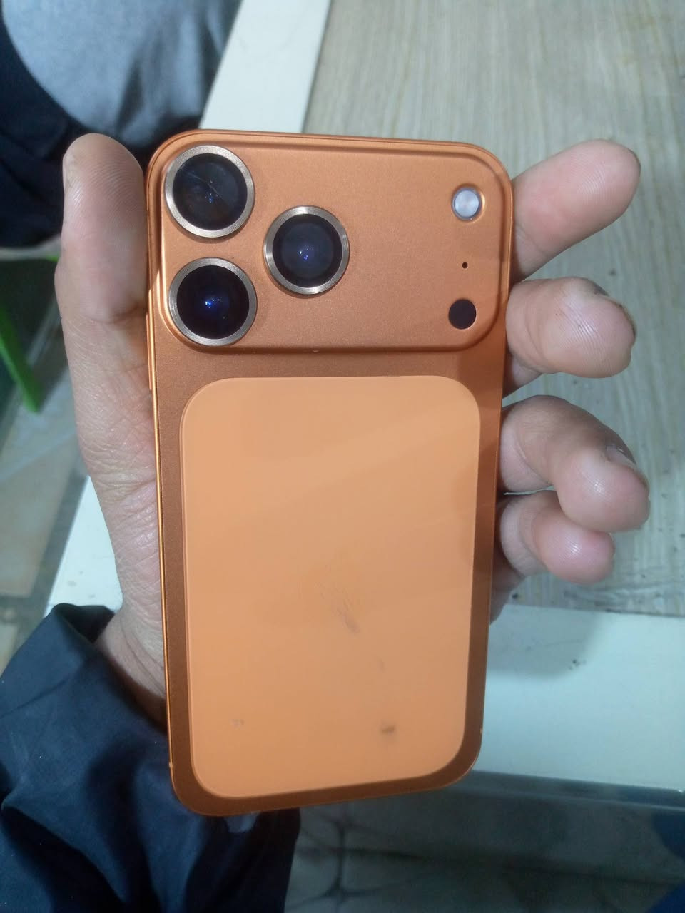 سلام عليكم اكس ار محول 17 برو ماكس طبق الاصل الجهاز نضيف ذاكره 256 نموذج m  شاشه بلاد فيس ايدي شغال دبل سيمكارت بطاريه 75 الجهاز كله بلاد وشغال الجهاز مقفول ايكلود فقط سعر 100 وبيه مجال قليل عنوان واسط داموك بيع او مراوس رقم ***********
