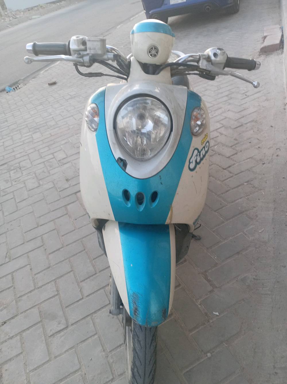 دراجة نوع ياماها  يابانيVino محرك 125cc سرعة 120 دراجة مكفولة بلادية و على فحص تشغيلة بصمة سلف و هندر سعر 450 و بي مجال 
عنوان بغداد مدينة الصدر قطاع 79 شارع سيد حاكم الزاملي
***********