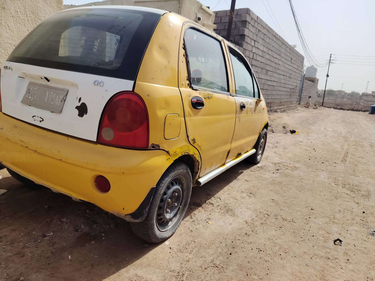 مرحبا كيو كيو موديل 2012 كير عادي محرك جدد باتري جديد سيارة تشتغل وتمشي بس راعيه مغلق جهازه اتعهدلك سرقة وعشائر سعرها بلاش 7 $ورقات بس مكاني بابل القاسم ***********
