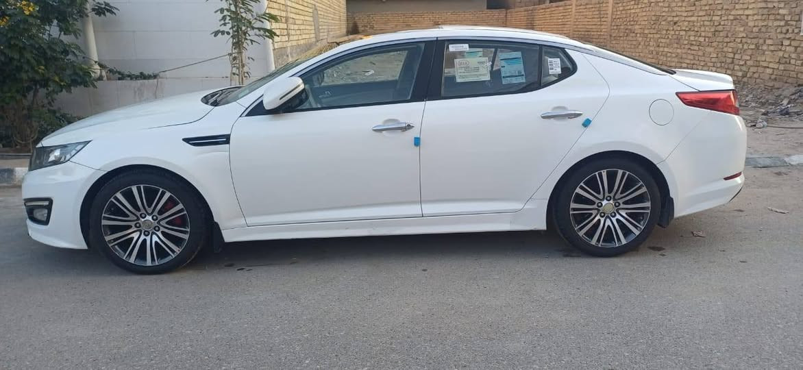 للبيع كي اوتيما خليجي 2012 عنوان الناصريه مركز المدينه مامتواجد على فيس انتصال على رقم ***********
