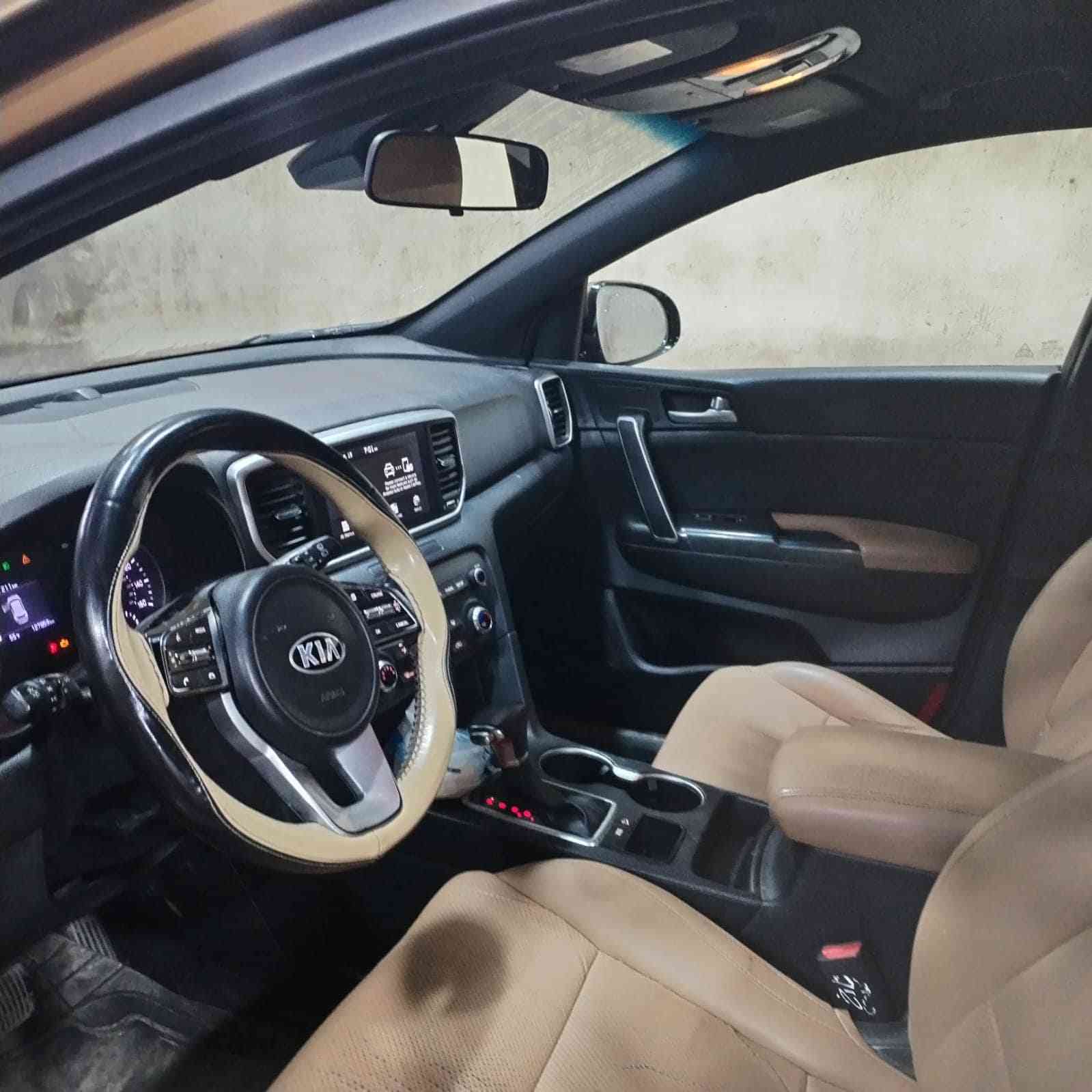 كيا سبورتج واراد امريكي
مديل 2021 رقم سليمانيه بسمي تحويل مباشر 
موصفات  S 
حادث السياره جاملغ وبنيد 
بلعراق نطخ جاملغ وباب وبدلتهن وقديمات موجودات 
السياره جديده ماشيه 80 الف 
مكاني بغداد 
السعر 155 وبي مجال ***********
