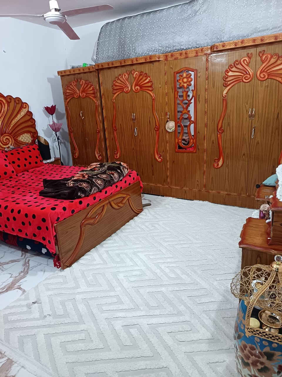 السلام عليكم
بيت ١٠٠ متر

الموقع الخمستلاف

طابو صرف

كامل على اخر حبه

#***********#

#مسنجر
