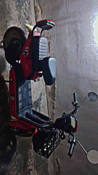 دراجة شحن حجم 14 يحتاجلها تبديل بطارية فقط والباقي كله جديد ونظيف سعره...