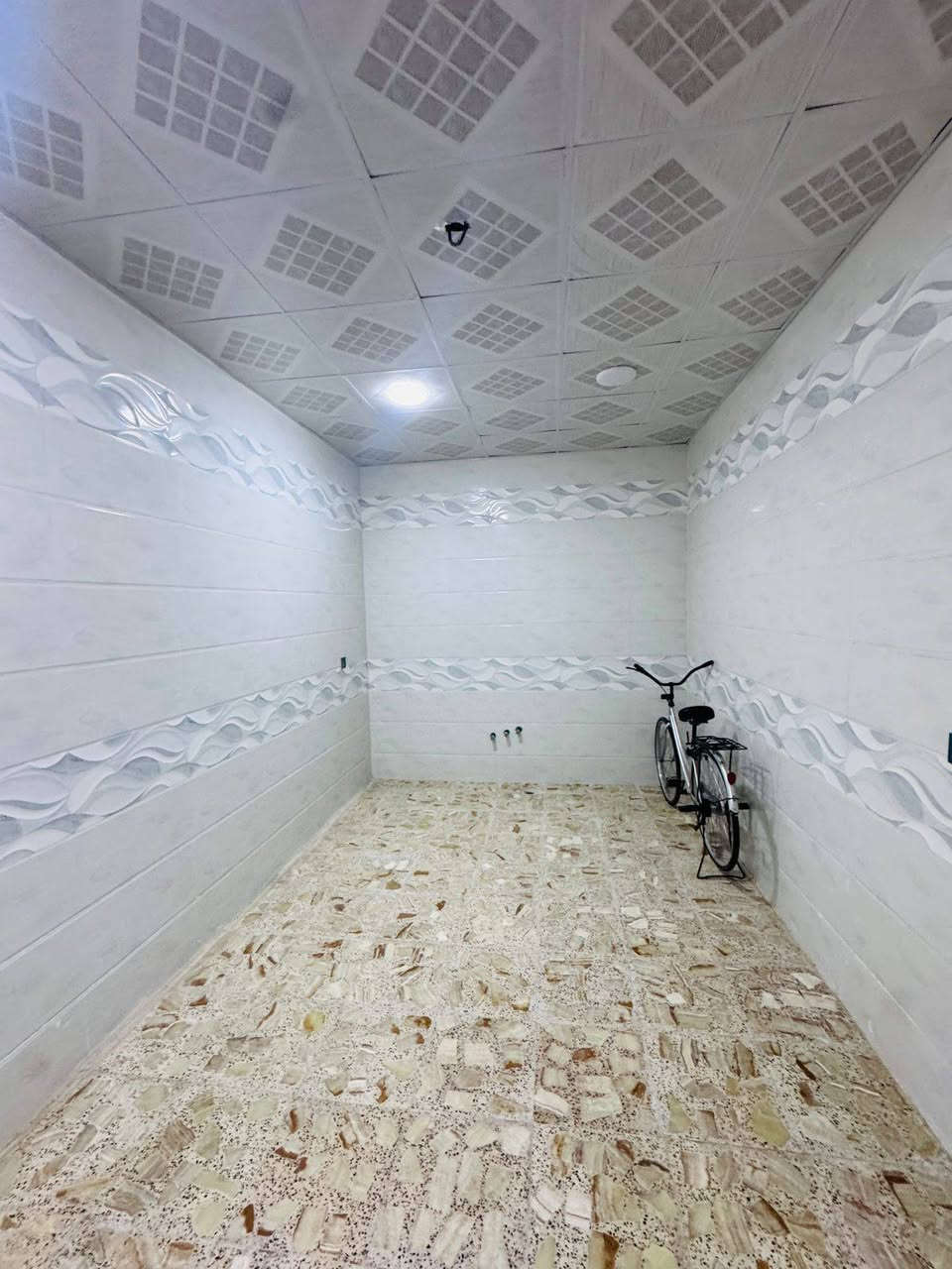 آللهم صل على محمد وآل محمد
ارخص دار مساحه ١٠٠متر طابق واحد بناء طابوك  بيه غرفه وصاله واستقبال ومطبخ وصحيات عدد٢ العنوان كربلاء المقدسه مجمع الحوراء السكني على شارع الرابط  
١٢دقيقه بل سياره اللامام 
سعره البيت جدا مناسب للستفسار اكثر 
 الاتصال على الارقام التاليه او مرسلتنا في الوتساب
0⃣7⃣7⃣1⃣2⃣1⃣7⃣2⃣5⃣4⃣0⃣
***********
***********
للأتصال او واتساب
