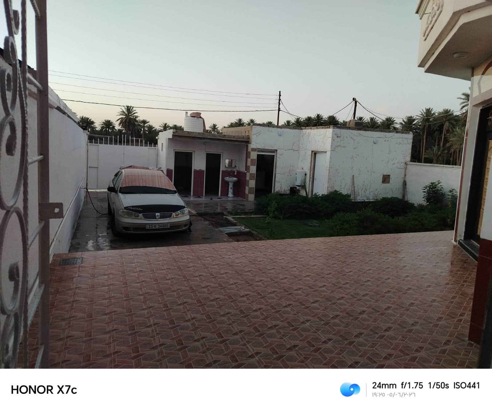 بيت مرتب للبيع
العنوان / حديثة مقابل جامع الرفاعي 
البيت طابق واحد زائد نص مشتمل خارجي (غرفه مطبخ صحيات ) البيت غرفتين 5*4 ديوان7*4 هول 5*4هول داخلي 5*6 صحيات داخليه ومطبخ 3.2*6....مساحه ( 471 متر )
جنس العقار / طابو زراعي على شارع تبليط مباشر
السعر/ 68 مليون وقابل للتفاوض 
للاستفسار/ ***********/***********
زورونا موقعنا مكتب اليوسف للعقار فلكة جسر حجلان ( اهلا وسهلا )
