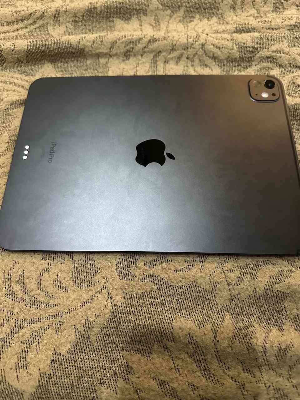 مساء الخير حبايب ايبادm4نضافه100‎%‎ البطاريه96 مشحون 156 الايباد كامل ملحقاته ويا+بل ببجي يموت الي يعجبه يذب سعره🤍.


**إذا كنت صاحب هذا الإعلان وتريد حذفه لأي سبب، رجاءا أرسل رسالة إلى الدعم الفني**