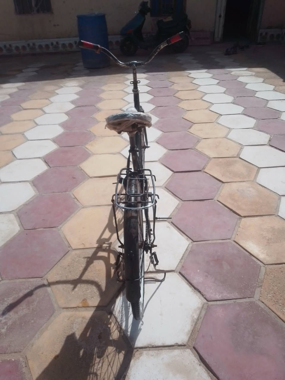 سلام عليكم للبيع سعر 35  ابي مجال مكان غراف مراوس بايسكل 26 مراوس باسم 26


**إذا كنت صاحب هذا الإعلان وتريد حذفه لأي سبب، رجاءا أرسل رسالة إلى الدعم الفني**