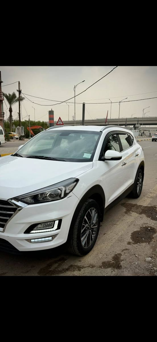 سلام عليكم توسان 2020 
رقم بغداد بسمي ماشيه 94الف جديده كلش مكفوله بيهه بارد بل باب الخلفي كد شبر فول عدا بنوراما
سعر 205 وبيهه مجال بسيط 
***********  العنوان البلديات
