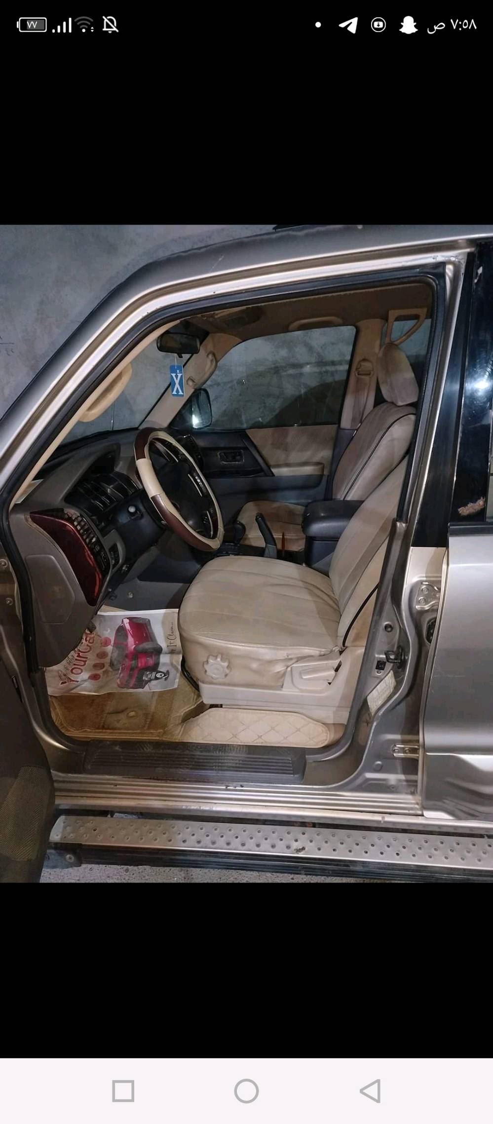 باجيرو موديل 2002رقم دولي باسمي محرك 3500 سبعه راكب ثلاث قطع تبريد مري شفط شاشه اندرويد تخم تايرات جديد فور ويل كامرة خلفية بيه جاملغ بصف السائق بدون حادث مكانهه بغداد الحسينيه السعر 85 وبيه مجال الرقم ***********