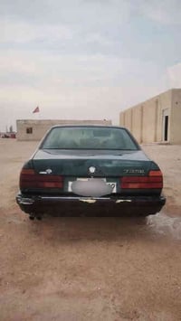 BMW 735Li 1992 3.5للبيع  الكير بوش عندي ،عندي وكاله بيه السعر 26$ الات...
