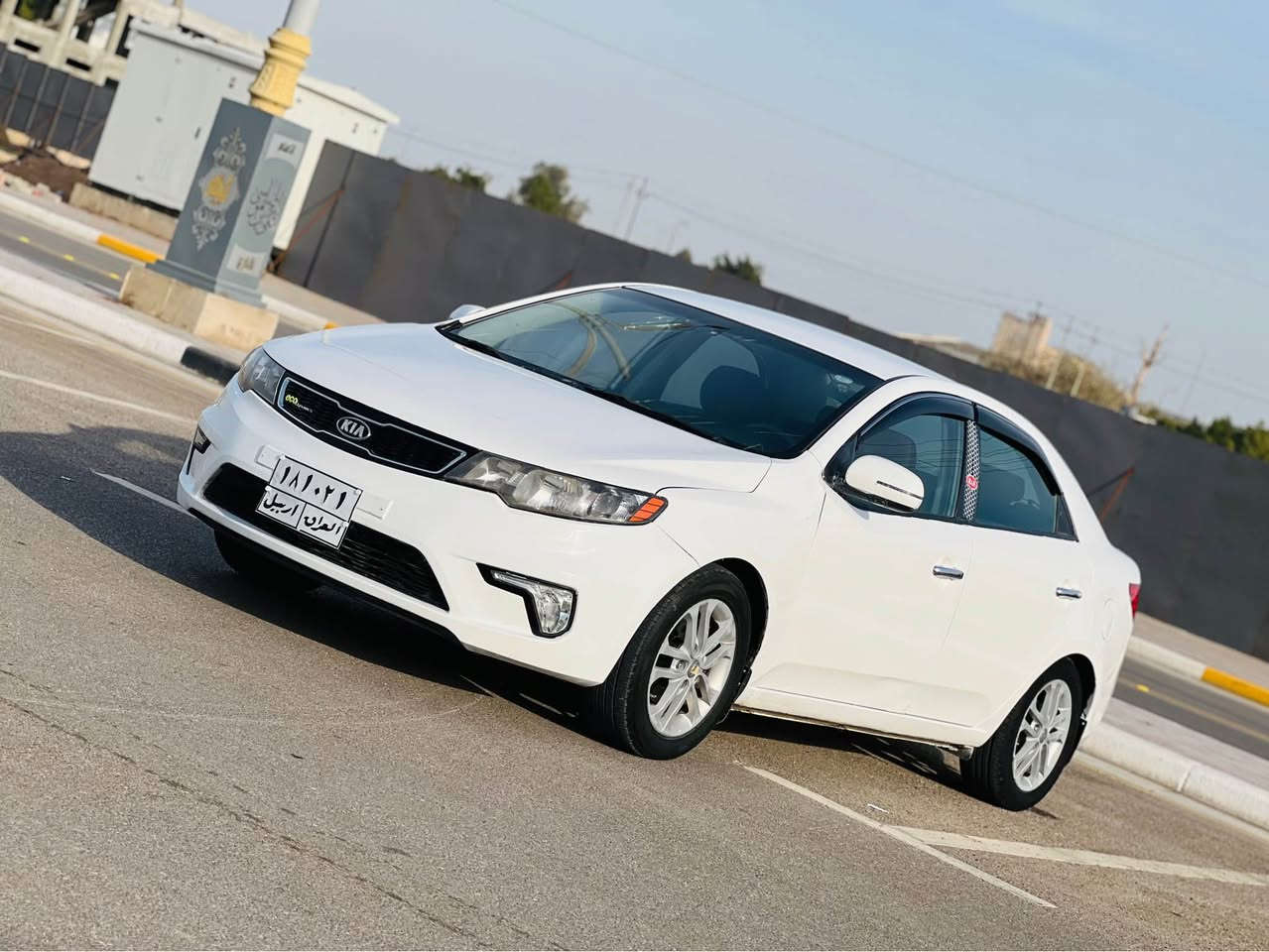 كيه سيراتو مديل 2011 خليجي سعر 78 وبيه مجال للاستفسار الاتصال *********** مكفوله من ضربه وتبديل بيه رشات صبغ جماليه مواصفات داخل قرميطي تحكم ستيرن شاير بلمري حساسات خلفيه مري كهربائي مكينه 1600مكينه وكير مكفولات حداديه جديدهه تخم تاير جديد تبريد شغال ثلج رقم اربيل تحويل وكاله مضمونه سياره جديده وجاهزه وأي نقص مابيهه مكان سياره كربلاء كربلاء, العراق
