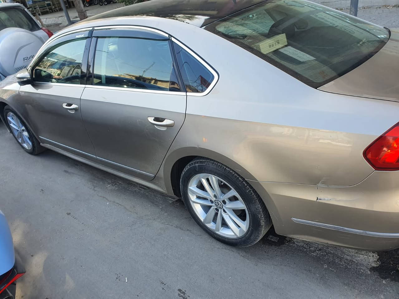 باسات 2016 محرك 1800 توربو ماشية 135 الف كيلو
حادث سطحي بنيد وجاملغ رقم بغداد 
السعر 125 $
***********
