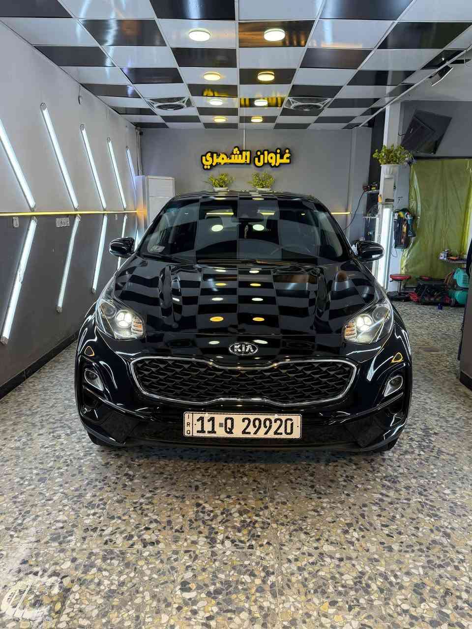 السلام عليكم
سبورتج 2022 امريكي كلللللين 
حادث كسر جوزة تشغيل وكسر بسيط بل دعامية بدون تبديل بدون صبغ بدون تكحيل 
رقم (بغداد ) باسمي تحويل مباشر  
ماشية :29 
المواصفات:
فور ويل AWD
رادار امامي مانع تصادم
تحكم ستيرين جهتين +كروز كونترول 
مود درايف ( ايكو- نورمال- سبورت)
نظام قياده ذاتية ذكية
تحديد مسار 
 شاشه كبيره 
تبريد منفصل + قطعتين امامي و خلفي
مانع انزلاق + نظام المنحدرات
كامرة خلفية دواره 
محرك وكير مكفولات
مكفوله من الصبغ و البارد 

السياره على وضع الشركه 

أي استفسار رقمي
مكان السياره بغداد البنوك او جكوك 
***********
