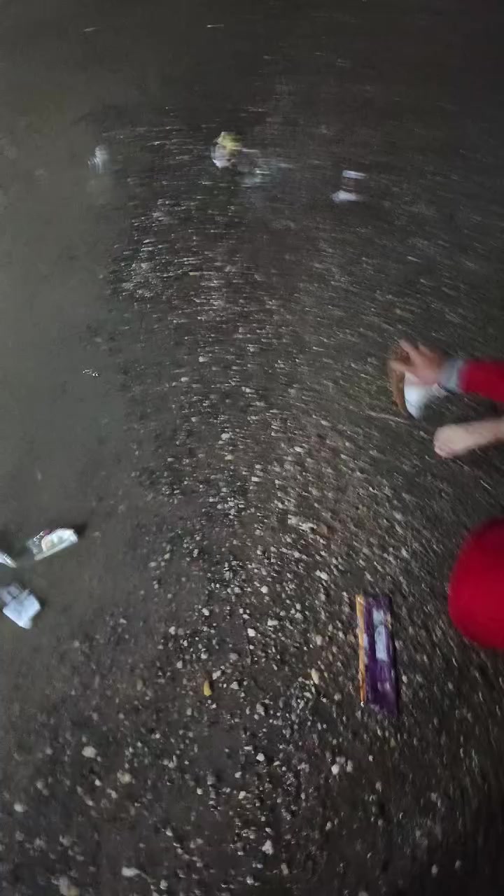 السلام عليكم مولد للبيع سكر 30 كي في سعره 16 ورقه جاهز مجهز شغال مكان الناصريه السيف ***********
