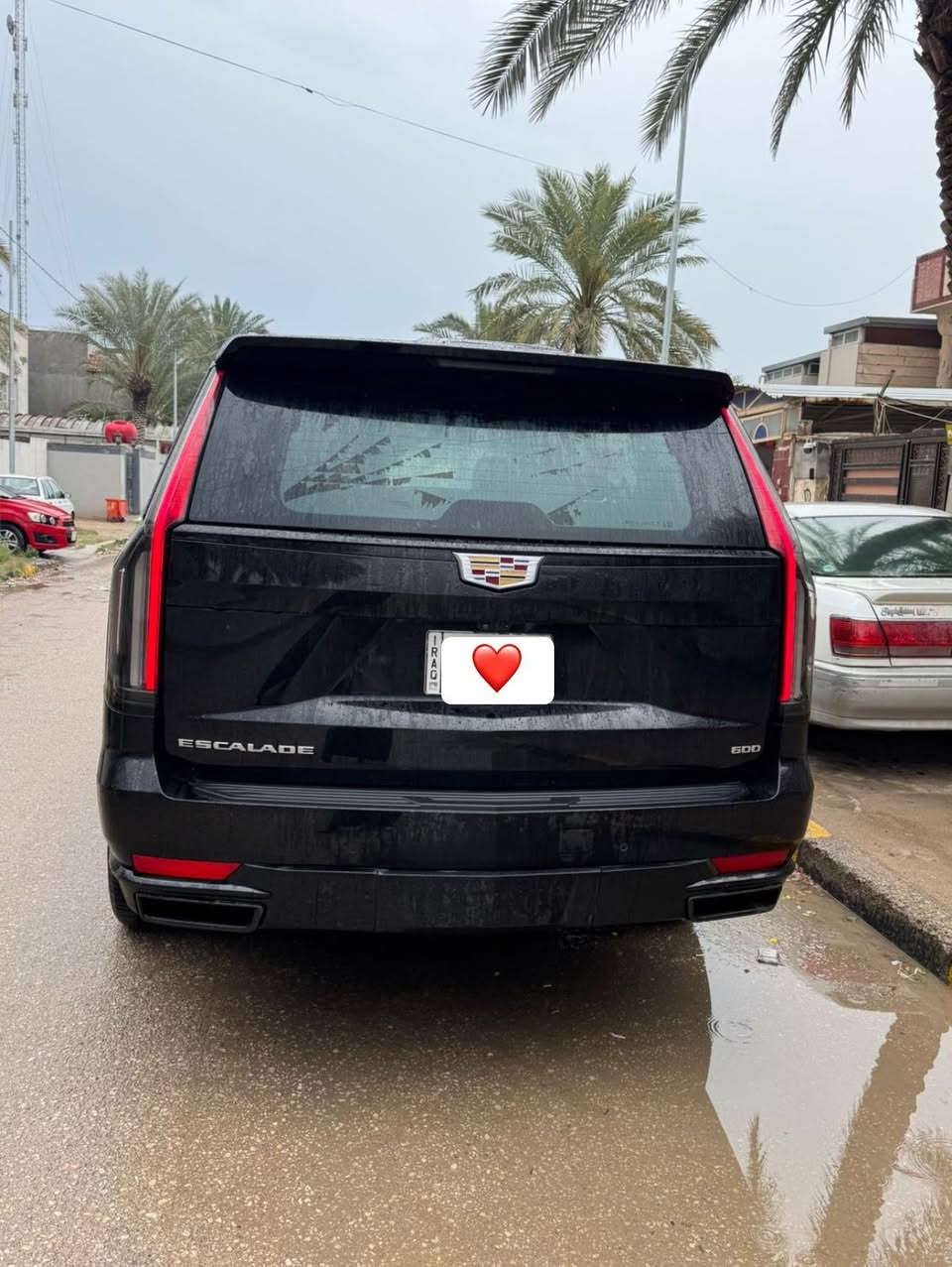 سلام عليكم
للبيع كاديلاك اسكاليد موديل ٢٠٢٣خليجي وكالة المنصور ماشيه ٦٢ الف كيلو متر السياره جديده فول عدا المساج السياره تحمل رقم مميز بغداد 

مكانها بالنجف 
السعر حلو مقارنة بالسوك 
***********
***********
