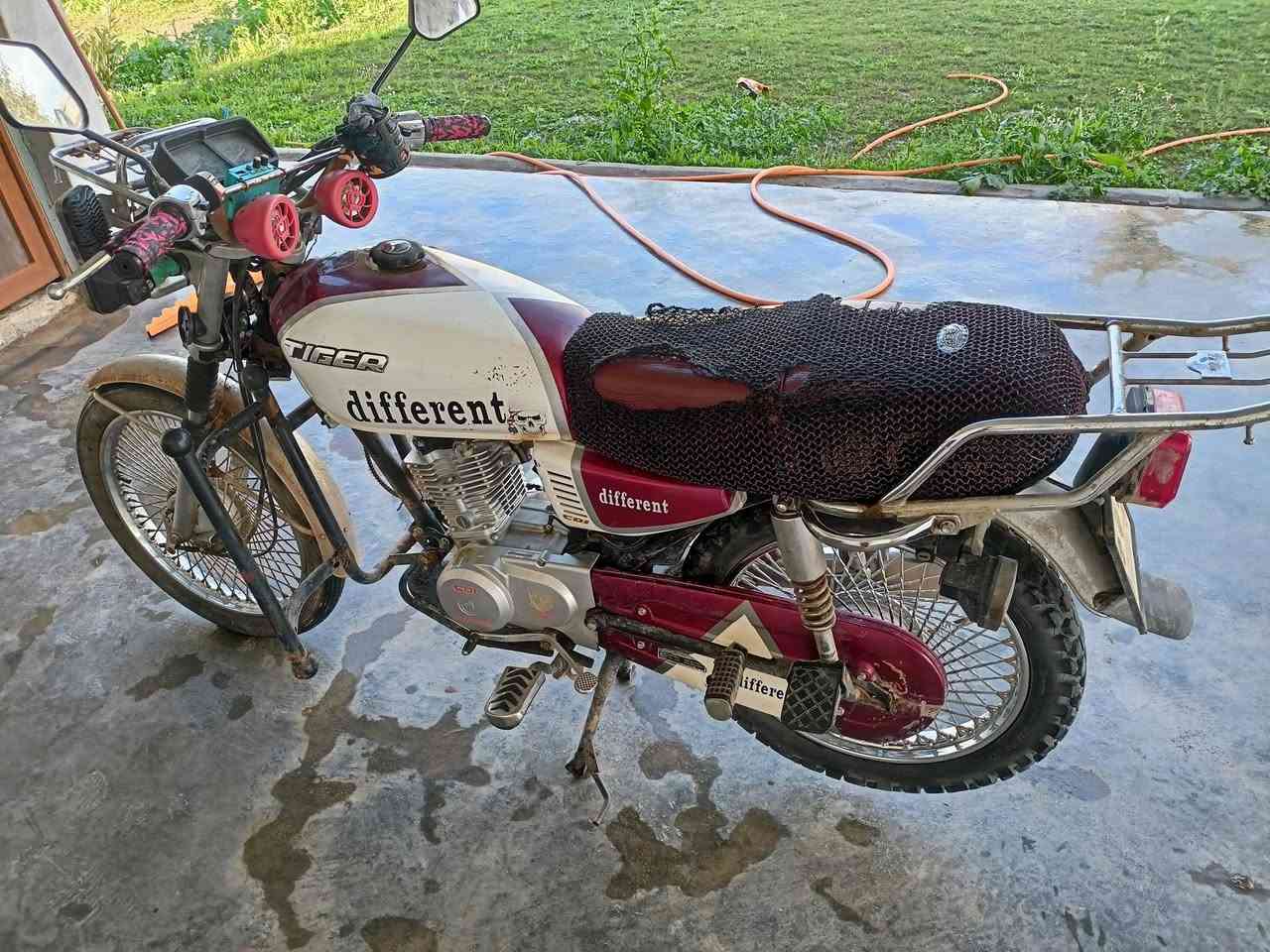 السلام عليكم ورحمة الله وبركاته تيكر ابو نمر موديل 2020موطور جاهز كلشي ما يعوزو بس شقل وطلع السعر 425وبي مجال بصيط مكاني الحاج علي الشراي ينتصل عل رقم ***********
