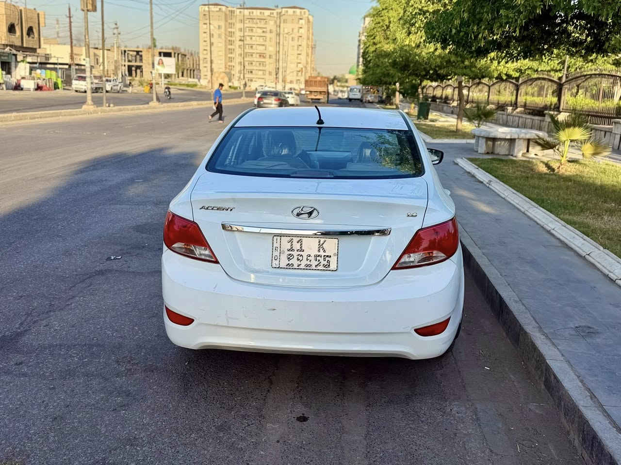 السلام عليكم هونداي اكسنت موديل 2016 رقم بغداد مكينه 1600دوش  فول فتحه السياره تحويل مباشر مكفوله كفاله عامه مكان السياره بغداد السيديه السعر 105 وبيها مجال بسيط ***********
