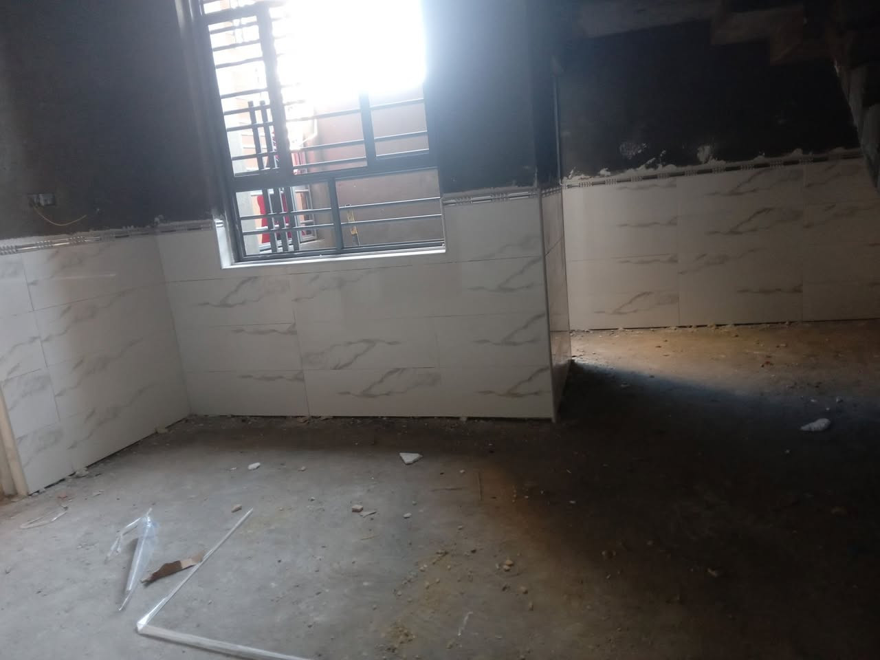 عملنا السيراميك جدران ولارضيه والبايات والواجهيات شغل درجه اولى وأسعار مناسبه مكاني سماوه ***********
