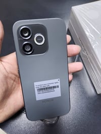 هونر 600lite ذاكره 256مستخدم شهر الشاحنه ما مستخدمه نظافه 100℅100السعر...