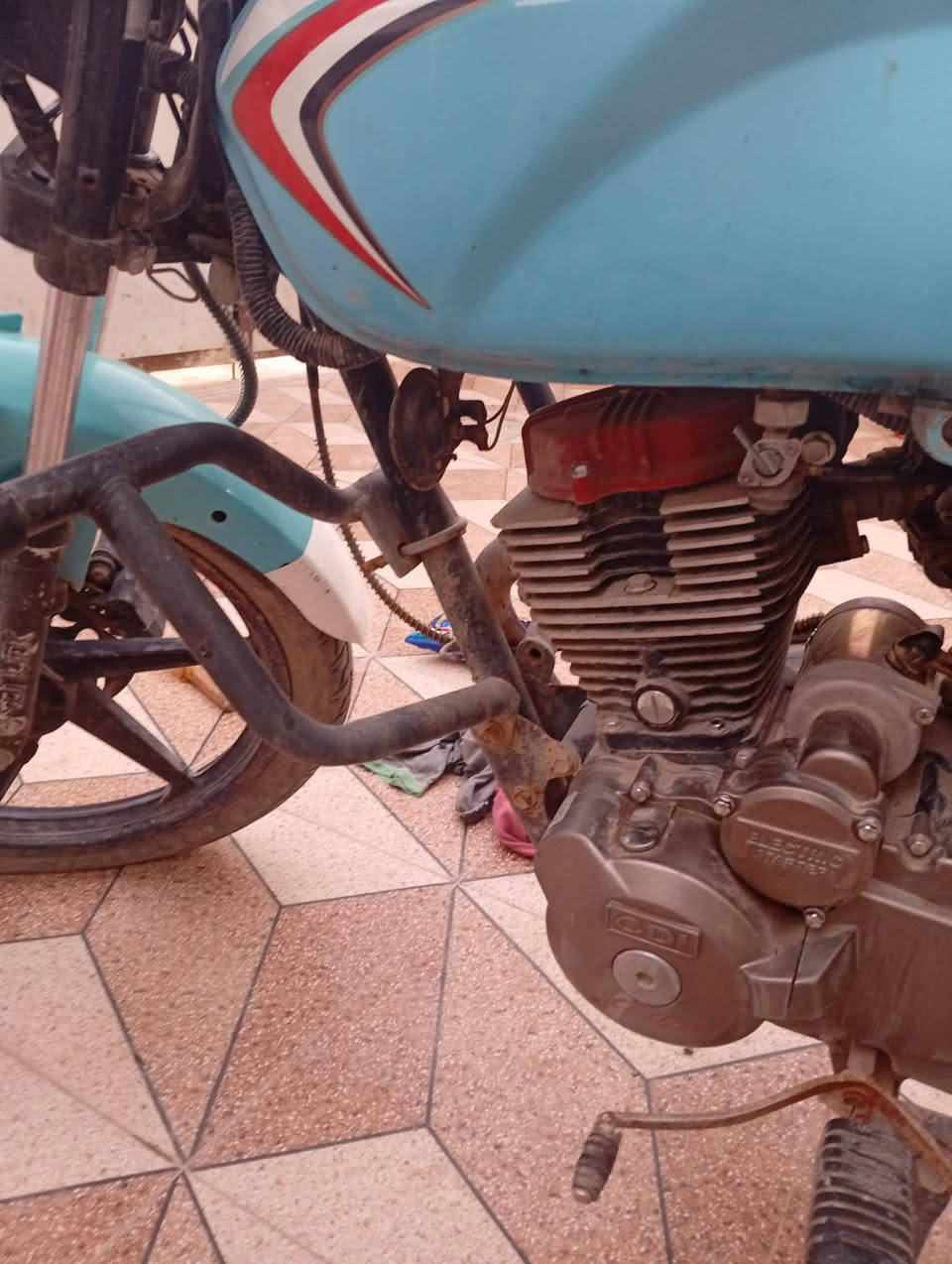 اسلام عليكم ورحمة الله وبركاتة دراجه للبيع السعر 500بي مجال عنوان خالص حي الزهراء اتصل مكلف بشر ***********
