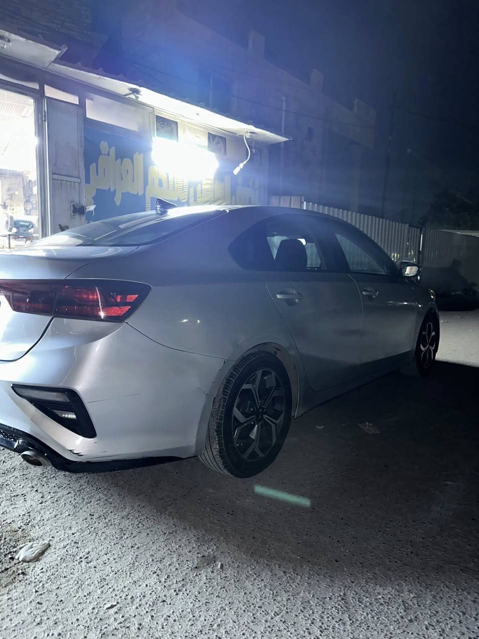 للبيع كيا فورتي موديل 2021 وارد أمريكي حادثهه چاملغ امامي أيمن +4قطع أزاله أكلير الشركه بل ثنر 
ماشيه 112 الف مكانهه بغداد العبيدي 
السعر 115 ورقه آلاستفسار 
***********
