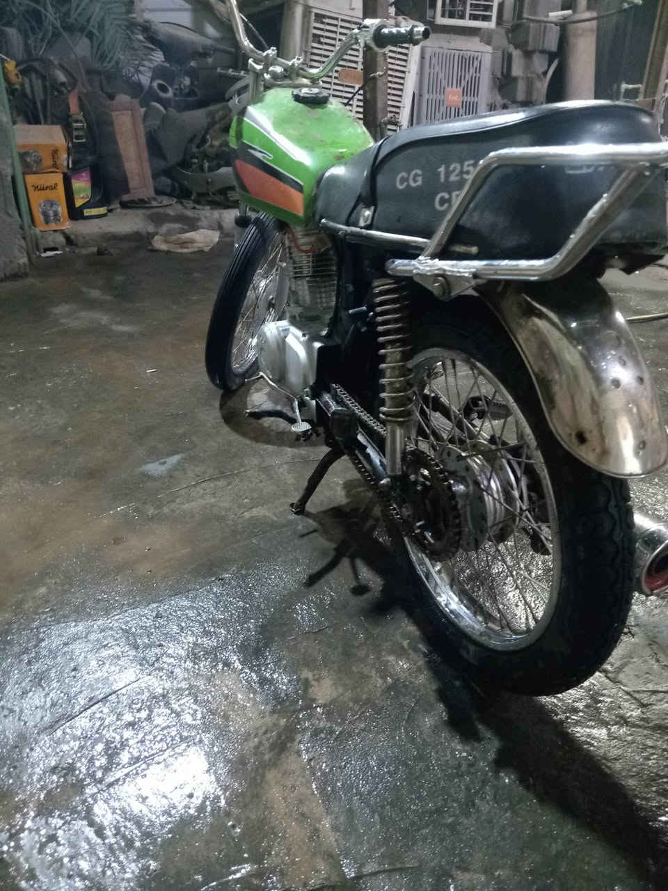 سلام عليكم دراجه للبيع اربعه كير موديل 17 كلك دراجه هنر واحد
شوفت عينك شراي يتصل *********** مكاني طوريج
