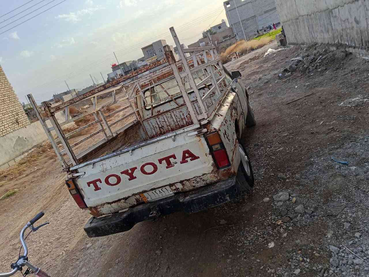 بيكم 80 للبيع رقم ديالى سنويه صاقطه تريد تحول تريد وكاله مكينه وكير بشرط السعر 16 وبيها مجال  مكاني ديالى ناحية كنعان الاسفسار ***********
