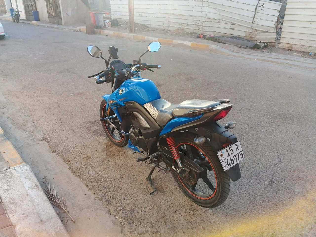 هاوجي موديل 21
نضافه فول
مرقم إنكليزي
مابي اي عطل
مكان رمادي
لعنده دراجه للبيع يدزها ابيعها اله


**إذا كنت صاحب هذا الإعلان وتريد حذفه لأي سبب، رجاءا أرسل رسالة إلى الدعم الفني**