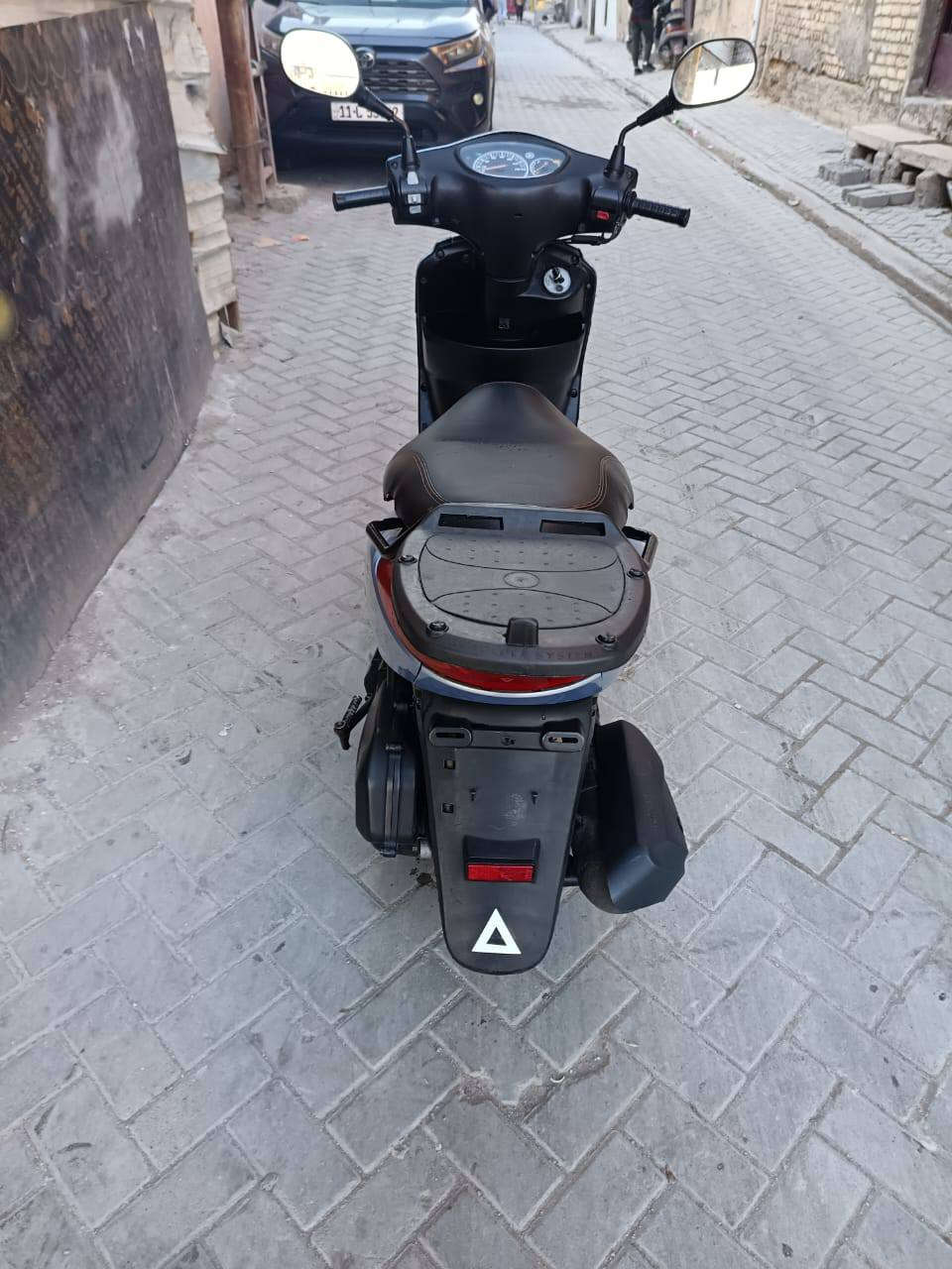 السلام عليكم
دراجة اكزز الياباني جديدة لوك
سرعة 140+ نوزل + خطين + اسلف اصلي
ستاند حساس كهرباي+ وراقها ابسمي 
كفراتها اصلية+محركها مكفول كفاله عامه 
الشراي يتصل ***********
شرط جيب فيتر وتعال فحص براحتك
