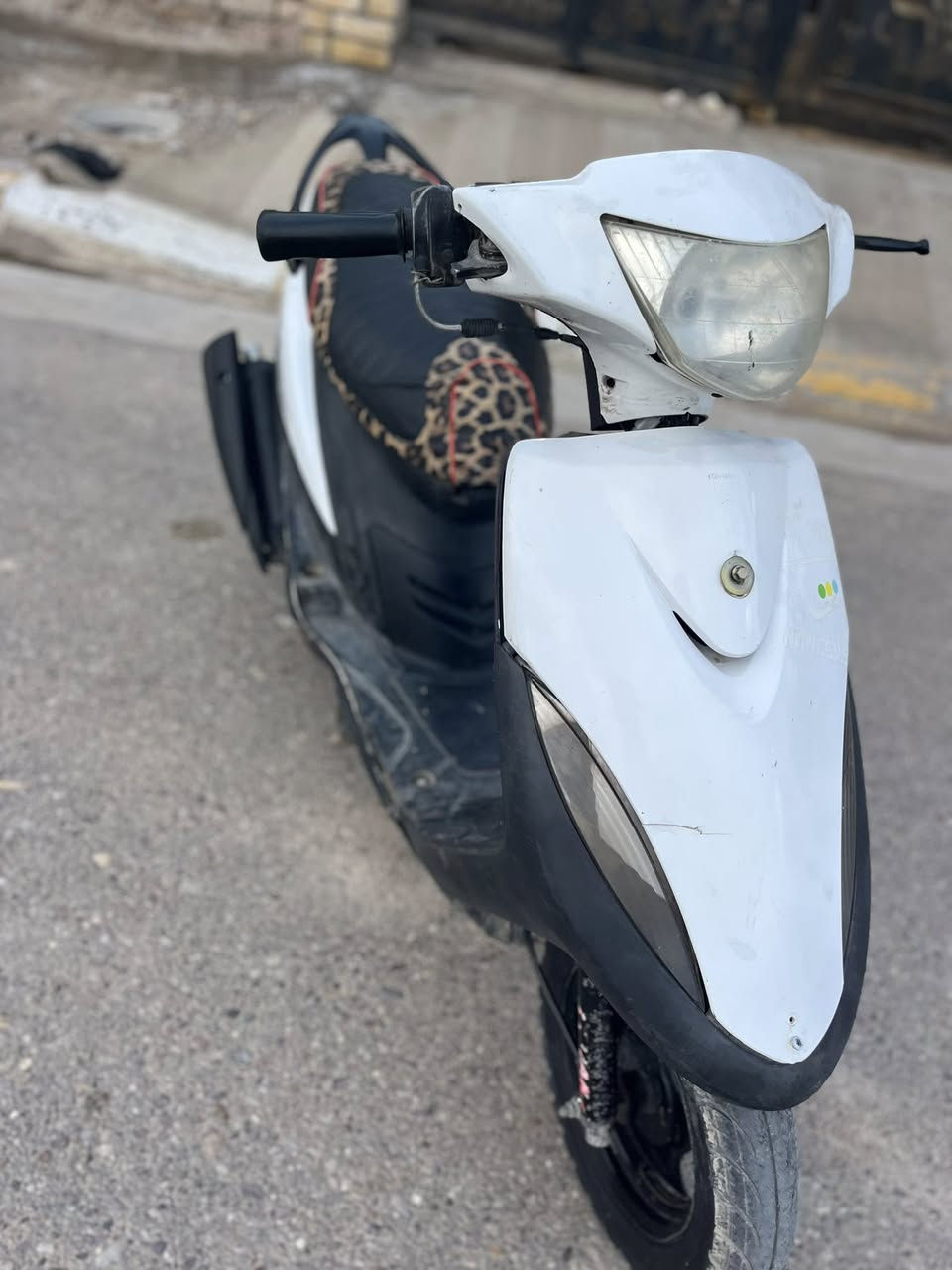 سلام عليكم ماكس عدله للبيع 120
كفرات بلاديه 

وياله بلاديه 

دراجه نقص جوزه تشغيل❤️

شغاله وكامله 

سعر 430 الف وبيه مجال 🩶


**إذا كنت صاحب هذا الإعلان وتريد حذفه لأي سبب، رجاءا أرسل رسالة إلى الدعم الفني**