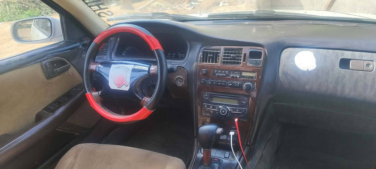 كرسته لبيع سياره جاهزه مكينه وكير جدد هستوني شديتهن ماصار سبوع حاويه ترايك لبصره وسياره شوفت عينك نفس الي بل صوره مالت جناي وتبريد شغال السعر كفاله من كص السيارة  *********** السعر ب40وبيه مجال
