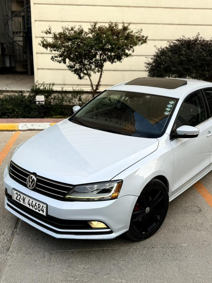 فولكس فاكن جيتا [ jetta ] 
 اعلى مواصفات 🔥
الموديل: [ 2017 ]
المحرك: [ 1800 / تيربو ] المرغووب ⚠️
الگير: [ اوتو ]
الممشى: [ 97 الف ميل ]
اللون : [ سموك - مميز ]
الحالة: [ السيارة كفالة عدا بارد في هلال الجاملغ فقط فقط ]

السعر .. [ 15,500$ - بيها مجال بسيط ] ✅

[ الـــــمـــواصــفـــــات ]

سلايد روف , شاشة كبيرة , كاميرا , كشنات جلد تدفئة , كاميرا , 

رقم اربيل : [ باسمي تحويل مباشر ] ⁉️

الموقع: [ بغداد - حي العدل ] 📍

للتواصل واتس اب او اتصال : [ *********** ]

#جيتا #gti #فولكس_واكن

