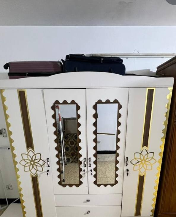 كنتور 4بيبان للبيع نضيف كلش مثل ماوضح كدامكم بصوره سعر خاص


**إذا كنت صاحب هذا الإعلان وتريد حذفه لأي سبب، رجاءا أرسل رسالة إلى الدعم الفني**