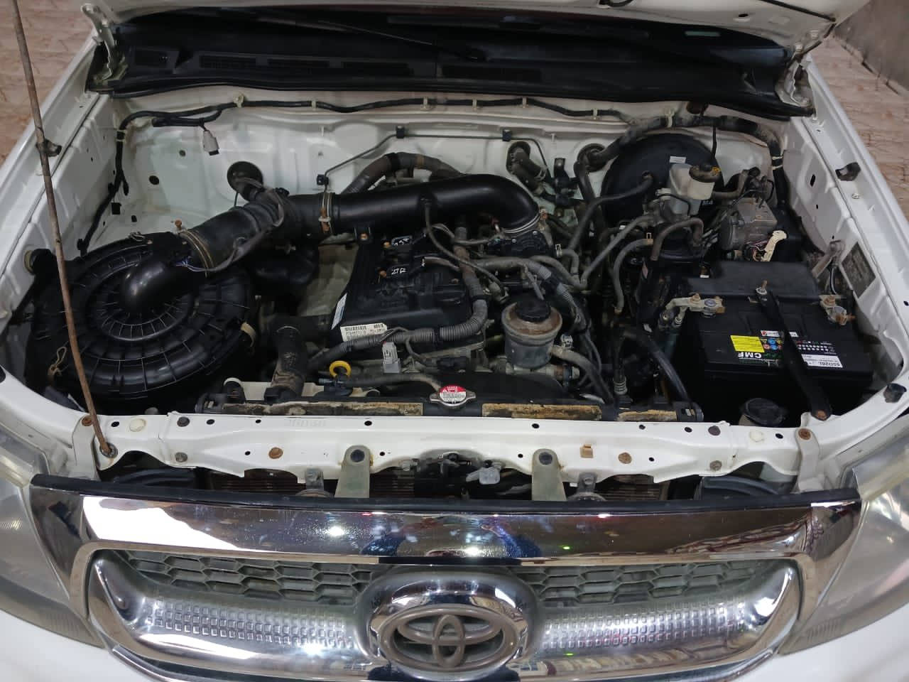 ياالله للبيع فلاونزه موديل 2011رقم ميسان تحويل ثاني يوم *********** مواصفات كير عادي مكفوله كفاله عامه ماعده الموشر بلصوره كويتي شاصي 19 قماره فابلون شركه مكينه مكفوله تخم تاير جديد حداديه 100% دوشمه ارضيه +دوشمه كشنات سياره جاهزه من الدعاميه للدعاميه 
البصره قضاء المدينه
