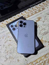 ١٣بروماكس ذاكره ٢٥٦ بطاريه ٨٠ شريحتين  شرق اوسط دبل مبدل ضهر شراي يتصل...