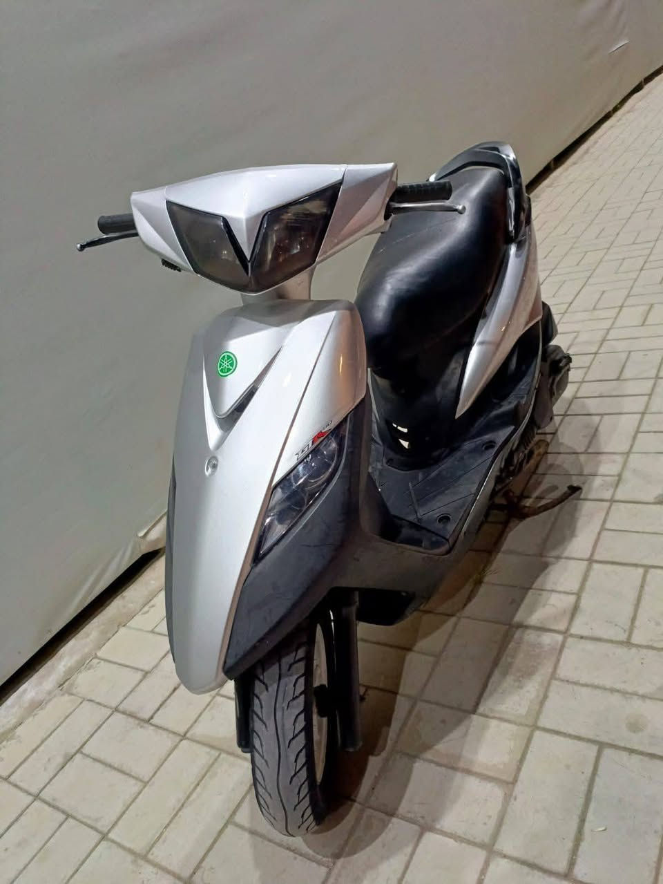 السلام عليكم شباب دراجة ثعلب للبيع نظيفة كلش اوراق كاملة السعر ٥٠٠وبيها مجال مكاني المحمودية للاستفسار رقم ***********
