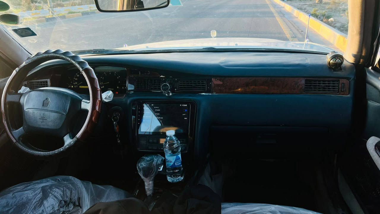 السلام عليكم
رأس الثور مديل 1996 بيه كصت قماره
مكينه وكير وحداديه مكفولات 100/100
بسمي مداور ثاني يوم السعر 80
الاستفسار اتصل ***********
