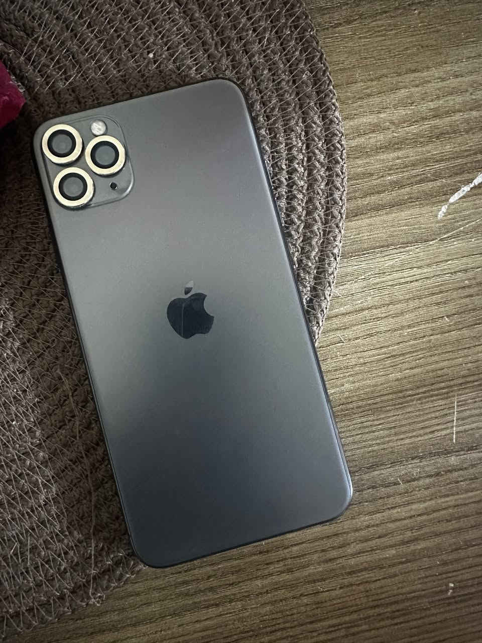السلام عليكم ايفون 11 برو ماكس ذاكره 256 بطاريه 77 بالحاسبه 82 الجهاز نظيف كلش ما مفتوح ابد وتر بروف مكفول من كلشي نظافه 100‎%‎ شخط واحد مابي نموذج m السعر 365 وبي مجال المكان بغداد الدوره الرقم ***********
