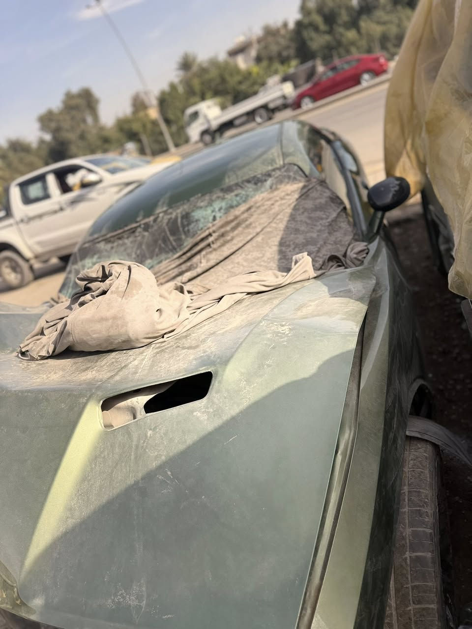 للبيع جالنجر 2018رقم أربيل دولي لون زيتوني🫒
مكينه v6 حادث أمريكا بنيد وجاملغ عكس سايق. 
هسه كير مكينه مابيهن شي. بس الغد قماره مكفوله صفاحه. مكفولات  مكاني بغداد *********** غير متواجد. بل فيس. مكلف. بل نشر.  وربي يحفض الجميع.
