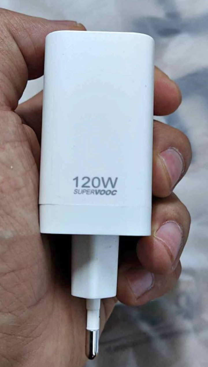 شاحنة ريلمي 120 واط اصلية بلادي شركة 

السعـــــر🔥30🔥الــف شرط الفحص Supervooc

للــــــــطلب فقط عبر الواتساب ***********

العنـــــ✍️ـــوان 

محافظــــة - واســـط - الكــــوت - مـــركز المدينــــة

التوصيـل متوفـــــــر الى جـــميع المحافظــــات💨🚕
