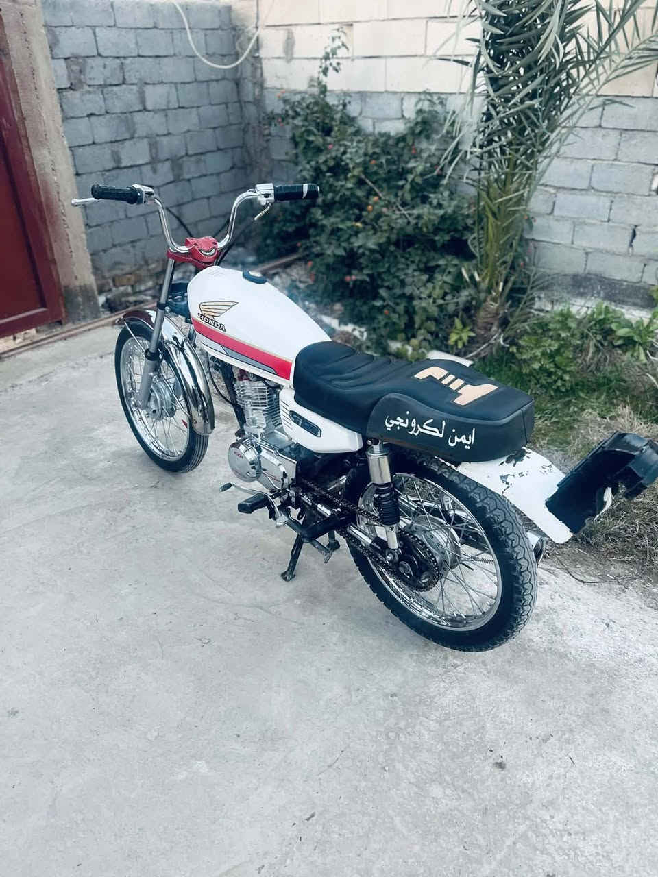 سلام عليكم نامه تيربو 25 شاصي 17 أوراق بيع او مراوس بدايون عضم كلك أوراق عادي...
دراجه مكفوله غراضه كله جدد سعر 600 وبيه مجال مكاني حله محاويل لموشراي ليتعبني بليز


**إذا كنت صاحب هذا الإعلان وتريد حذفه لأي سبب، رجاءا أرسل رسالة إلى الدعم الفني**